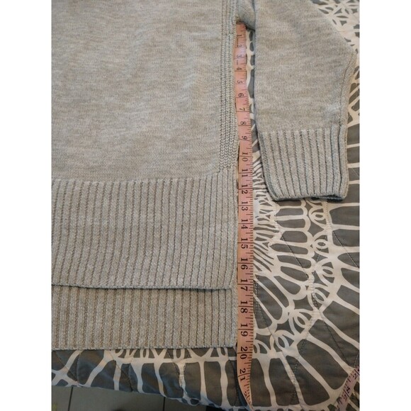 Loft Ann Taylor Thick Gray Cross V-neck Winter Sweater Size XL - Picture 5 of 8